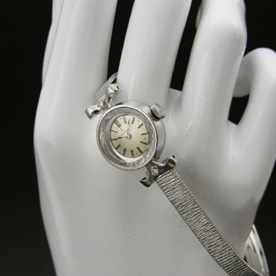 オメガ ダイヤ装飾 14KWG プリズム風防 レディースウオッチ