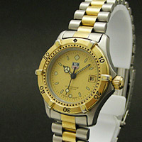 タグ・ホイヤー プロフェッショナル 200m レディースウオッチ