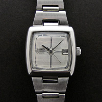 セイコー スクエアケース 70年代デザイン シルバー文字盤 自動巻 レディースウオッチ