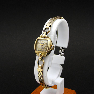 グリュエン ヴェリシン アラビア数字インデックス レディースウオッチ 箱付き