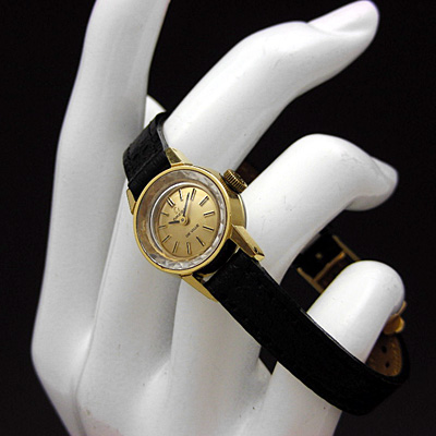オメガ デ・ビル プリズム風防 ゴールドダイアル レディースウオッチ