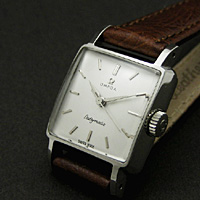 オメガ レディーマチック 角形 シルバーダイアル レディースウオッチ 分解掃除済み