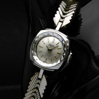 チュードル クッションケース アンティーク 手巻き レディースウオッチ 分解掃除済み