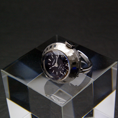 セイコー アンティークリングウオッチ パープル文字盤 デッドストック