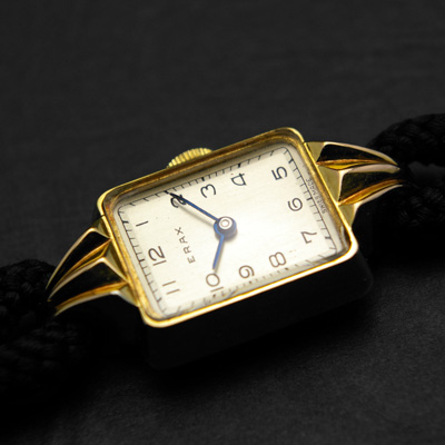 ERAX レディースアンティークウオッチ アラビア数字インデックス ブルースチールハンド 手巻き 02