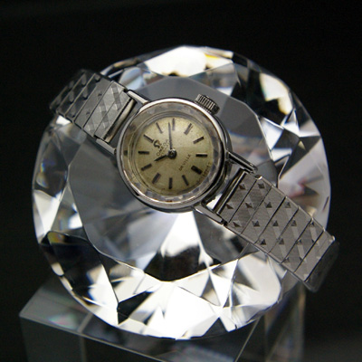 オメガ デ・ビル プリズム風防 レディースアンティークウオッチ 自動巻 ヴィンテージ感あふれる文字盤