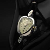 ハミルトン ハート型ケース レディースアンティークウオッチ 2ポイントダイヤ装飾 分解掃除済み 希少