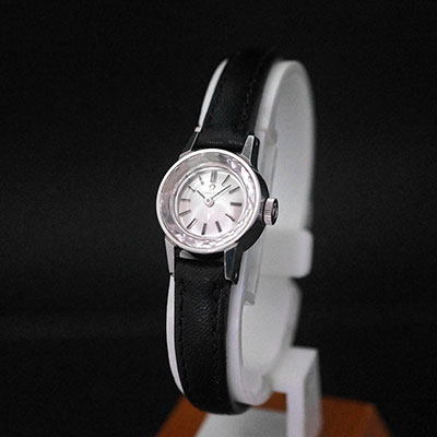 オメガ シルバーダイアル プリズム風防 レディースアンティークウオッチ 手巻き 状態良好