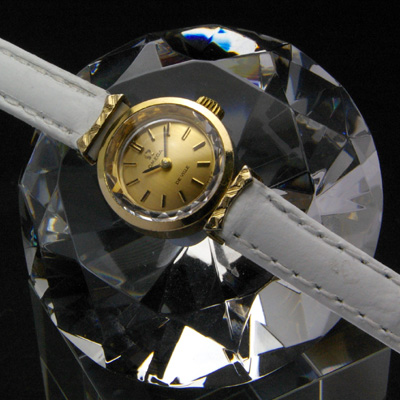 オメガ デ・ビル ゴールドダイアル プリズム風防 レディースアンティークウオッチ ホワイトベルト 03