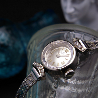 ブッフェラー 18Kケース ダイヤ装飾 3倍数アラビア数字 プリズム風防 レディースアンティークウオッチ 02