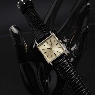 ロレックス スクエア シルバーダイアル 手巻き 1966年製造 レディースアンティークウオッチ