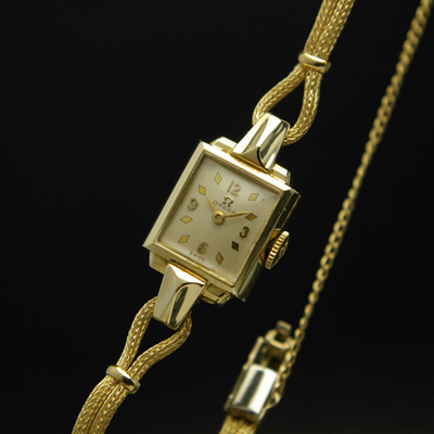 オメガ スクエアフェイス ダイヤ形インデックス 14Kゴールドケース 手巻 レディースアンティークウオッチ 分解掃除済み