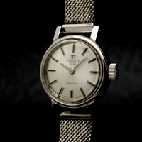 ティソ シースター アンティークウオッチ レディース シルバーダイアル メッシュベルト