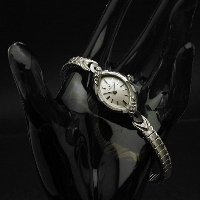 オメガ アーモンドフェイス 14KWG ワンポイントダイヤ装飾 レディースアンティークウオッチ 分解掃除済み