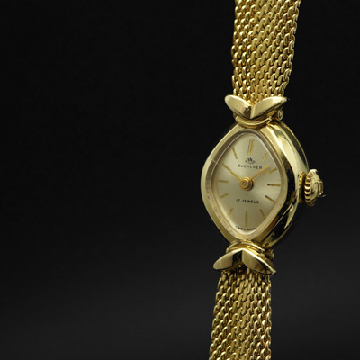 ブッフェラー 手巻き シルバーダイアル ロズンジシェイプ メッシュベルト レディースアンティークウオッチ