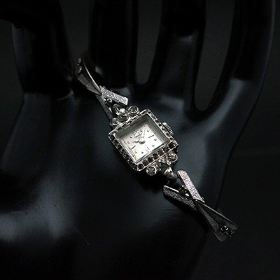 ウイラー スクエアフェイス シルバーダイアル 石装飾 レディースアンティークウオッチ