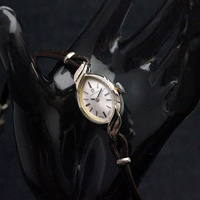 オメガ 14KWG アーモンドケース アンティーク 手巻き レディースウオッチ