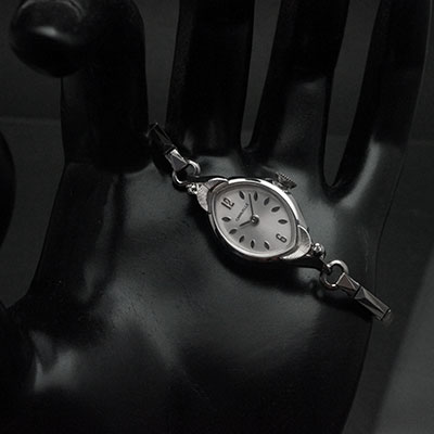 キャラベル 手巻き シルバーダイアル レディース アンティークウオッチ デッドストック