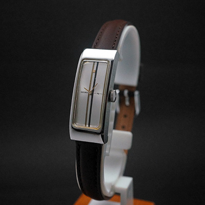 セイコー 手巻き レクタングルケース シルバーダイアル 良品 アンティークウオッチ